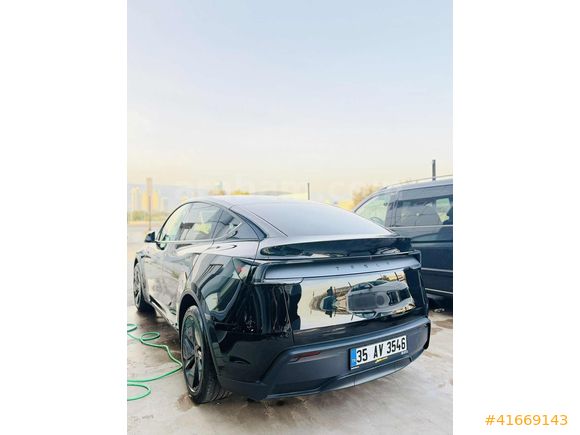 ADIÖZ GARAGE/ 2025 HATASIZ MODEL Y JUNIPER PREMIUM
