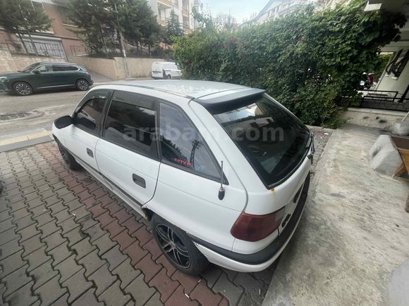 Sahibinden Opel Astra 1.6 GL 1992 Model  414.xxx KM Beyaz