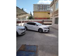 Sahibinden Renault Megane 1.5 Blue DCI Touch 2022 Model