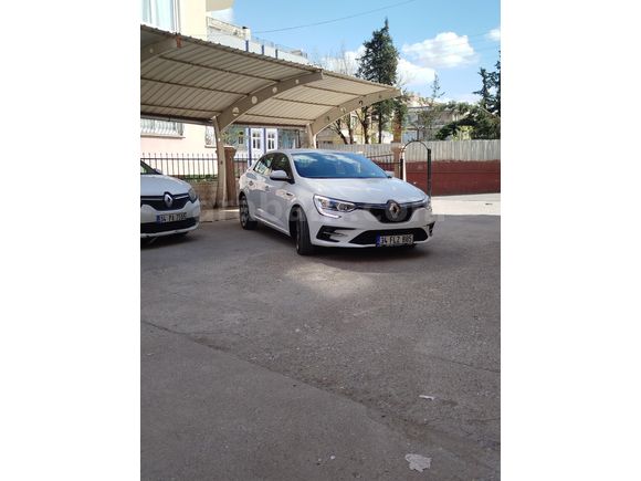 Sahibinden Renault Megane 1.5 Blue DCI Touch 2022 Model