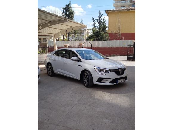 Sahibinden Renault Megane 1.5 Blue DCI Touch 2022 Model