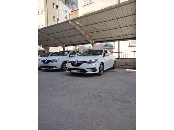 Sahibinden Renault Megane 1.5 Blue DCI Touch 2022 Model