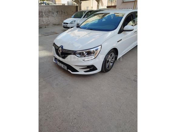 Sahibinden Renault Megane 1.5 Blue DCI Touch 2022 Model