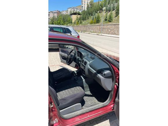 Sahibinden Renault Clio 1.4 RNA 2001 Model 