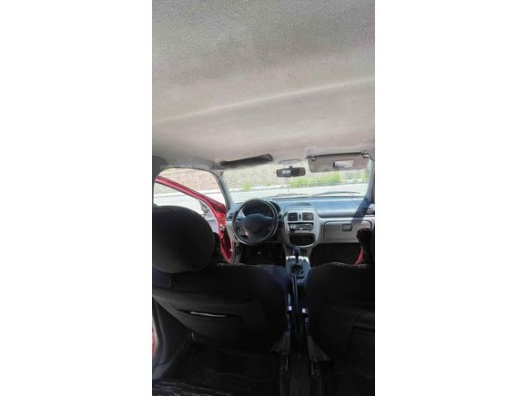 Sahibinden Renault Clio 1.4 RNA 2001 Model 