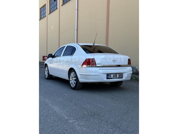 TEMİZ BAKIMLI DÜŞÜK KM 'li AİLE ARACI
