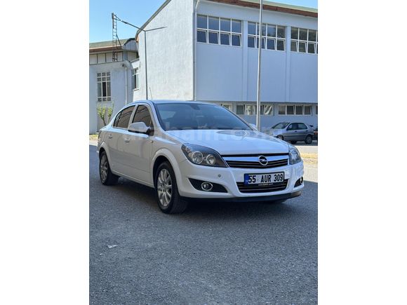 TEMİZ BAKIMLI DÜŞÜK KM 'li AİLE ARACI