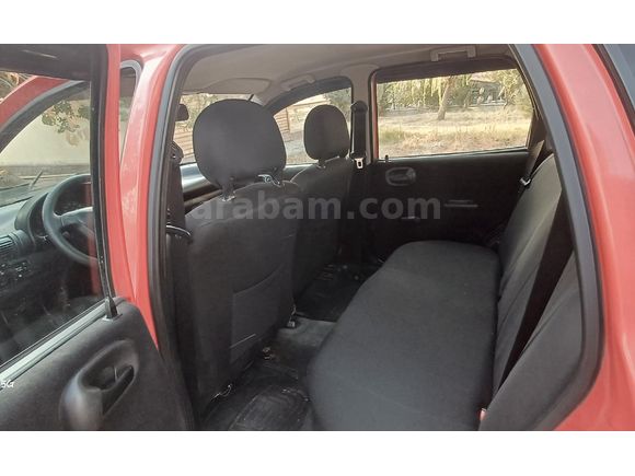 Sahibinden Opel Corsa 1.4 GLS 2000 Model  269.858 km Kırmızı