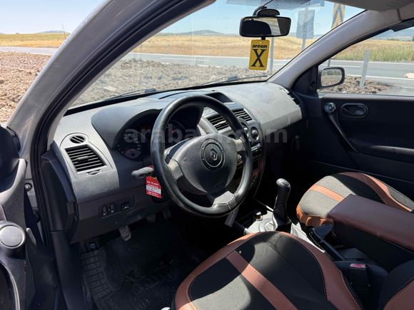 Galeriden Renault Megane 1.4 Authentique 2005 Model Yozgat