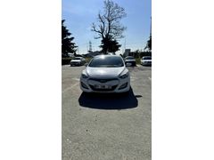 Sahibinden Hyundai i30 1.6 GDi Style 2013 Model  160.000 km Beyaz