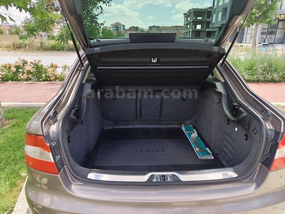 Sahibinden Skoda SuperB 1.4 TSI Elegance 2011 Model Konya
