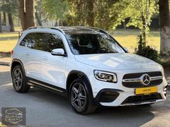 DUR CAR'DAN DEĞİŞENSİZ BOYASIZ SADECE 82 BİN KM AMG ÇİFT SANRUF