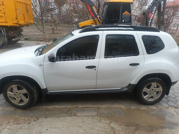 Sahibinden Dacia Duster 1.5 dCi Ambiance 2013 Model 4*4 çeker