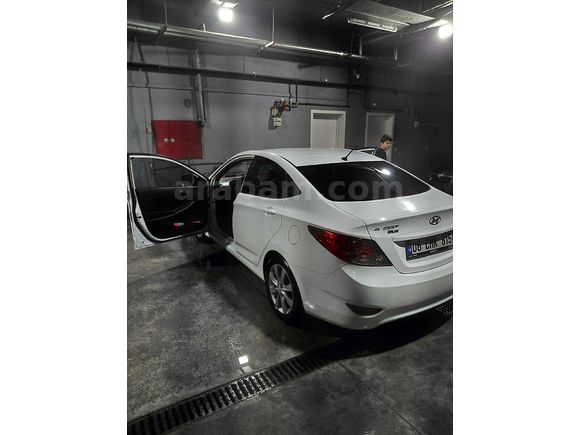 Sahibinden Hyundai Accent Blue 1.6 CRDI Mode Plus 2015 Model Ankara