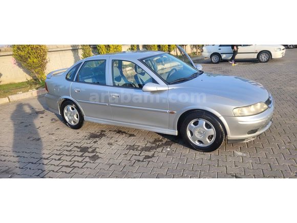 Hastasına Sahibinden Opel Vectra 2.0 DTI CD 2000 Model 