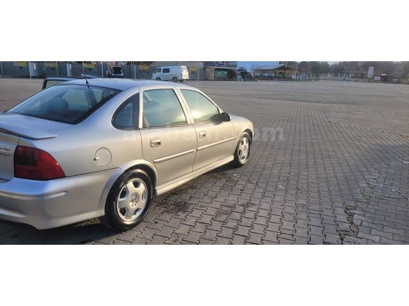 Hastasına Sahibinden Opel Vectra 2.0 DTI CD 2000 Model 