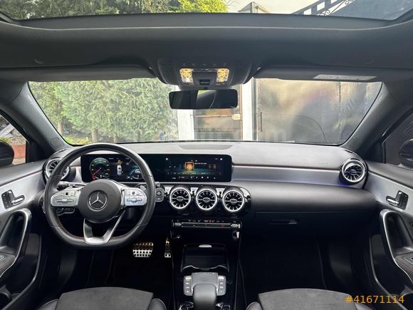 MERCEDES-BENZ A200 AMG+ Hatchback