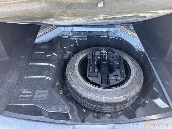 2021 RENAULT MEGANE 1.3 TCe TOUCH EDC