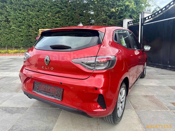 2023 Clio 1.0 TCE Equilibre