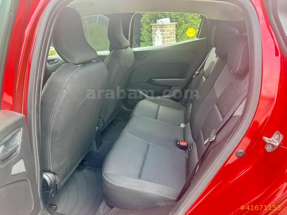 2023 Clio 1.0 TCE Equilibre
