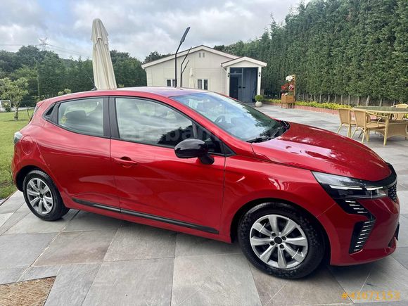 2023 Clio 1.0 TCE Equilibre