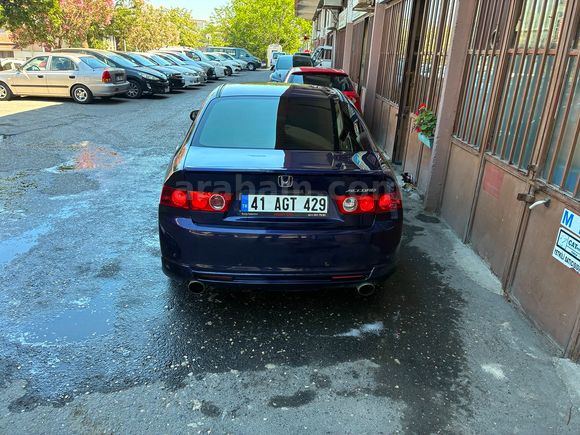 285.000 de Accord 2.4 Executive 2004 Model 