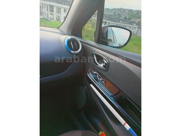 Sahibinden Renault Clio 0.9 TCe Touch 2012 Model