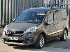 AUTO GÜN OTOMOTİVDEN 2017 MODEL PEUGEOT ZENİTH