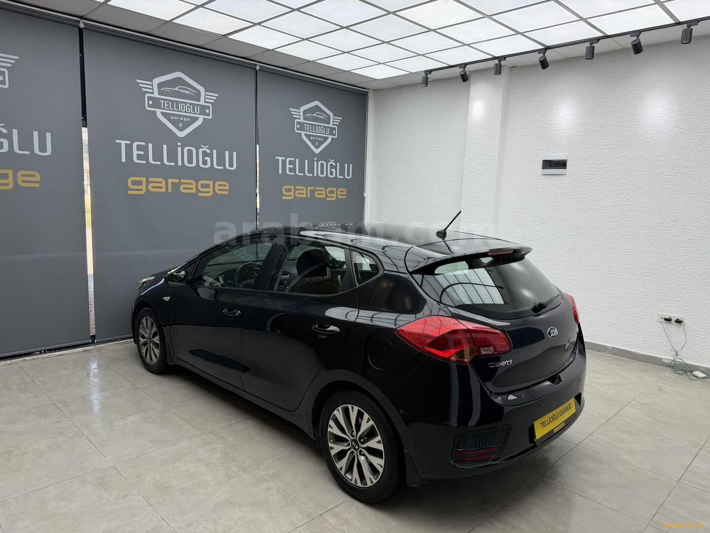 Galeriden Kia Ceed 1.6 CRDi Comfort 2015 Model Kocaeli 170.000 km Siyah 7