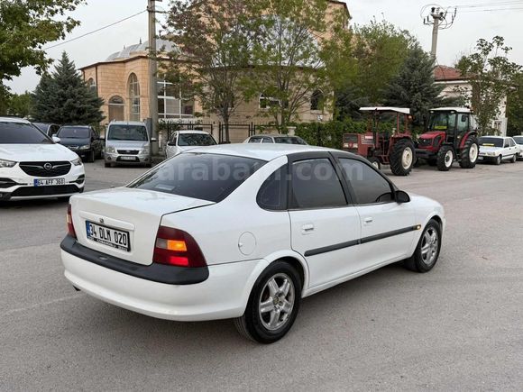 1998 MODEL OPEL VECTRA LPG'Lİ KLİMALI BEYAZ TEMİZ