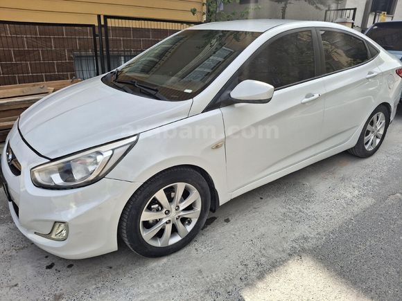 Sahibinden Hyundai Accent Blue 1.4 D-CVVT Mode Plus 2017 Model