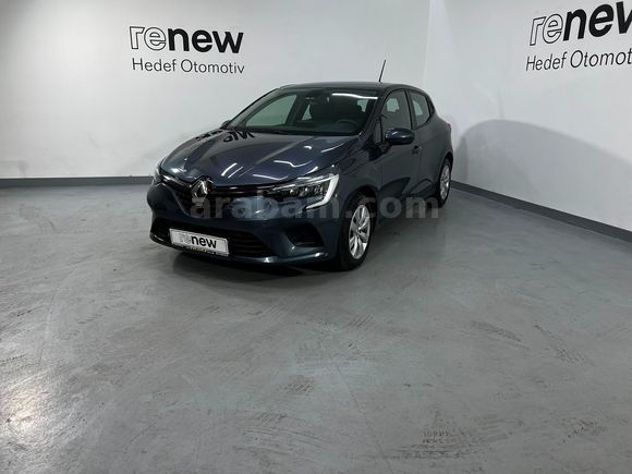 HEDEF RENAULT PLAZA'DAN 2022 CLİO JOY XTRONİC EKRANLI - ORİJİNAL