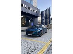 Sahibinden Peugeot e-308 GT 2025 Model İstanbul 12.000 km Lacivert
