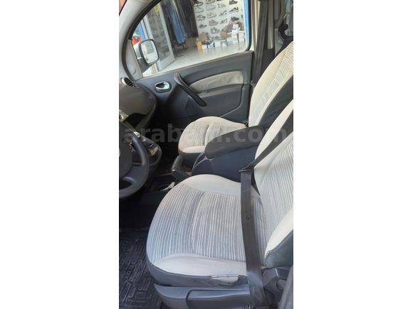 Sahibinden Renault Kangoo Multix 1.5 dCi Expression 2012 Model 