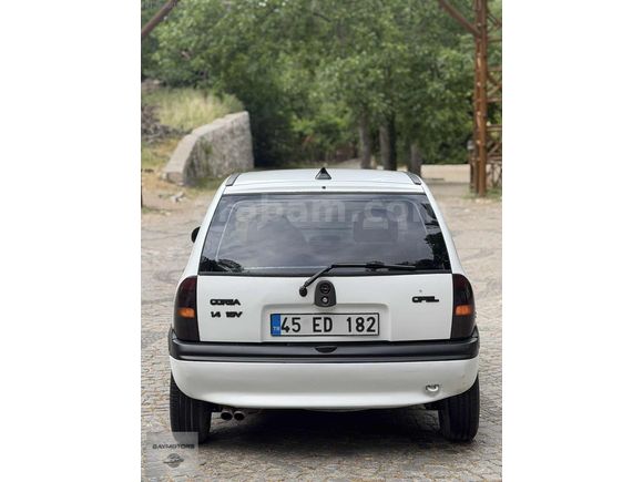 BAY MOTORS'DAN OPEL CORSA 1.4 GLS DEGİŞENSİZ TEMİZ
