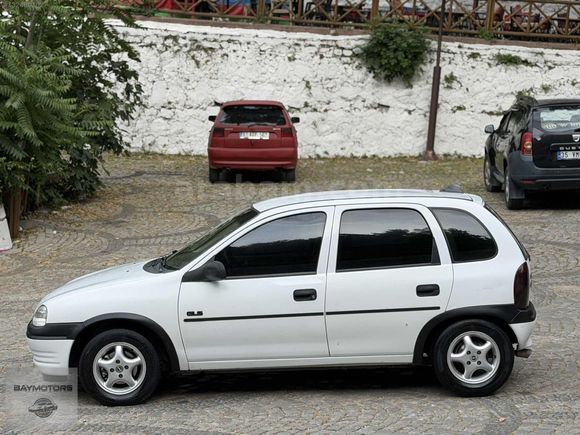 BAY MOTORS'DAN OPEL CORSA 1.4 GLS DEGİŞENSİZ TEMİZ