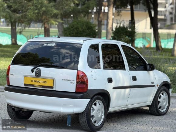 DEĞİŞENSİZ 4 PARÇA BOYALI OPEL CORSA 98 MODEL KLİMALI 1.4 GLS