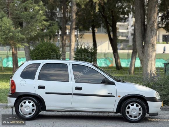 DEĞİŞENSİZ 4 PARÇA BOYALI OPEL CORSA 98 MODEL KLİMALI 1.4 GLS
