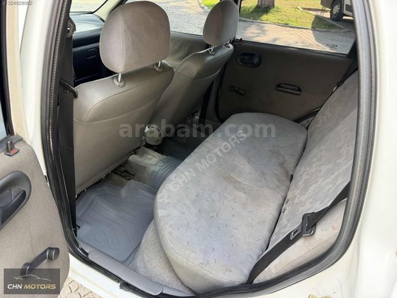 DEĞİŞENSİZ 4 PARÇA BOYALI OPEL CORSA 98 MODEL KLİMALI 1.4 GLS