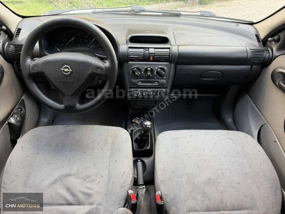DEĞİŞENSİZ 4 PARÇA BOYALI OPEL CORSA 98 MODEL KLİMALI 1.4 GLS