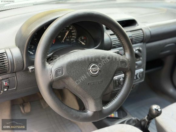 DEĞİŞENSİZ 4 PARÇA BOYALI OPEL CORSA 98 MODEL KLİMALI 1.4 GLS
