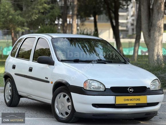 DEĞİŞENSİZ 4 PARÇA BOYALI OPEL CORSA 98 MODEL KLİMALI 1.4 GLS