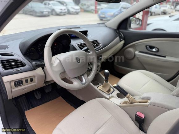 2011+RENAULT+FLUENCE+EXTREME+105HP+MAKAM PERDE+6İLERİ