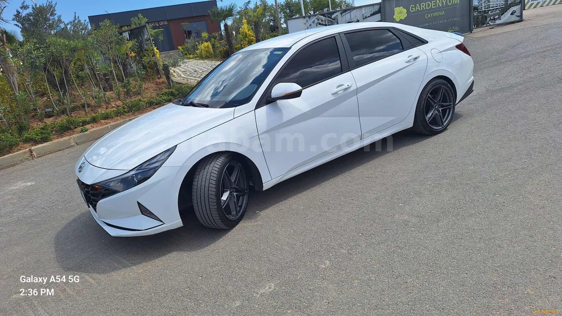 Galeriden Hyundai Elantra 1.6 MPI Smart 2021 Model Kocaeli 174.000 km Beyaz 3