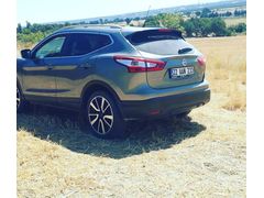 Sahibinden Nissan Qashqai 1.5 dCi Black Edition 2014 Model  250.000 km Füme