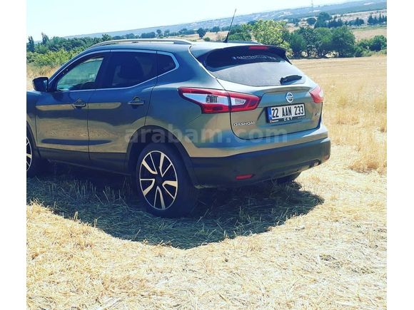 Sahibinden Nissan Qashqai 1.5 dCi Black Edition 2014 Model  250.000 km Füme