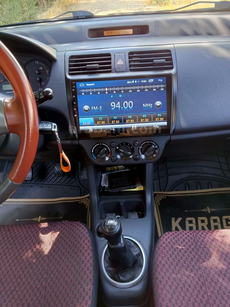 Sahibinden Suzuki Swift 1.3 MT 2008 Model Karabük 248.000 km Siyah 6