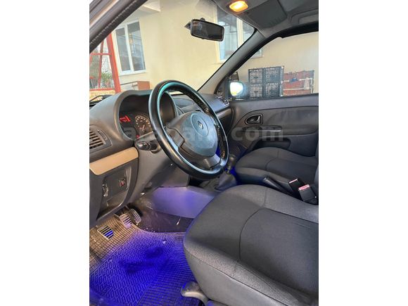 Sahibinden Renault Clio 1.2 Authentique 2004 Model