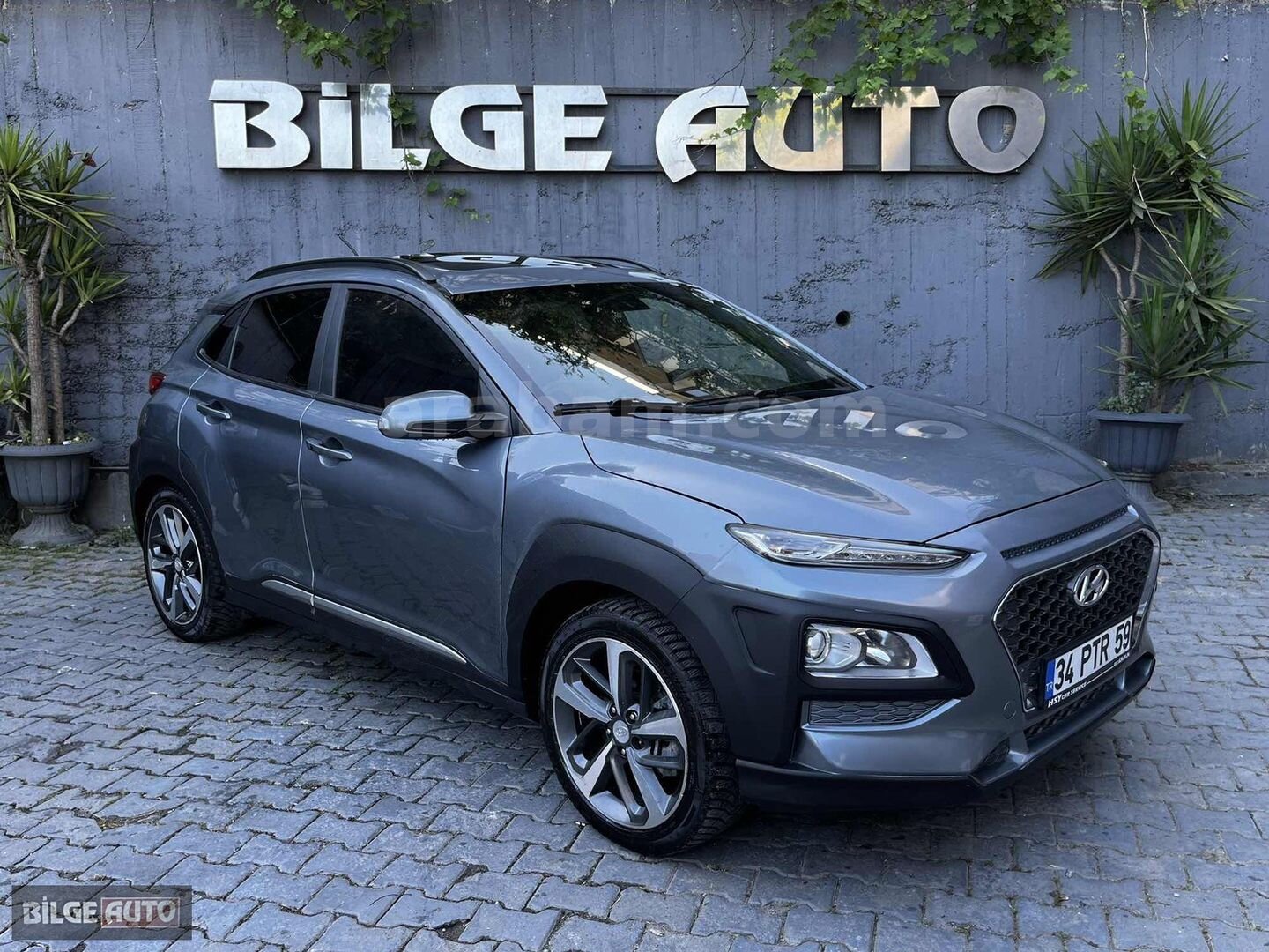 Galeriden Hyundai Kona 1.6 CRDI Elite Smart 2020 Model İstanbul 139.000 km Mavi 2