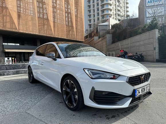 BAYİ ÇIKIŞLI GİBİ  Cupra Leon 1.5 eTSI 2023 Model 